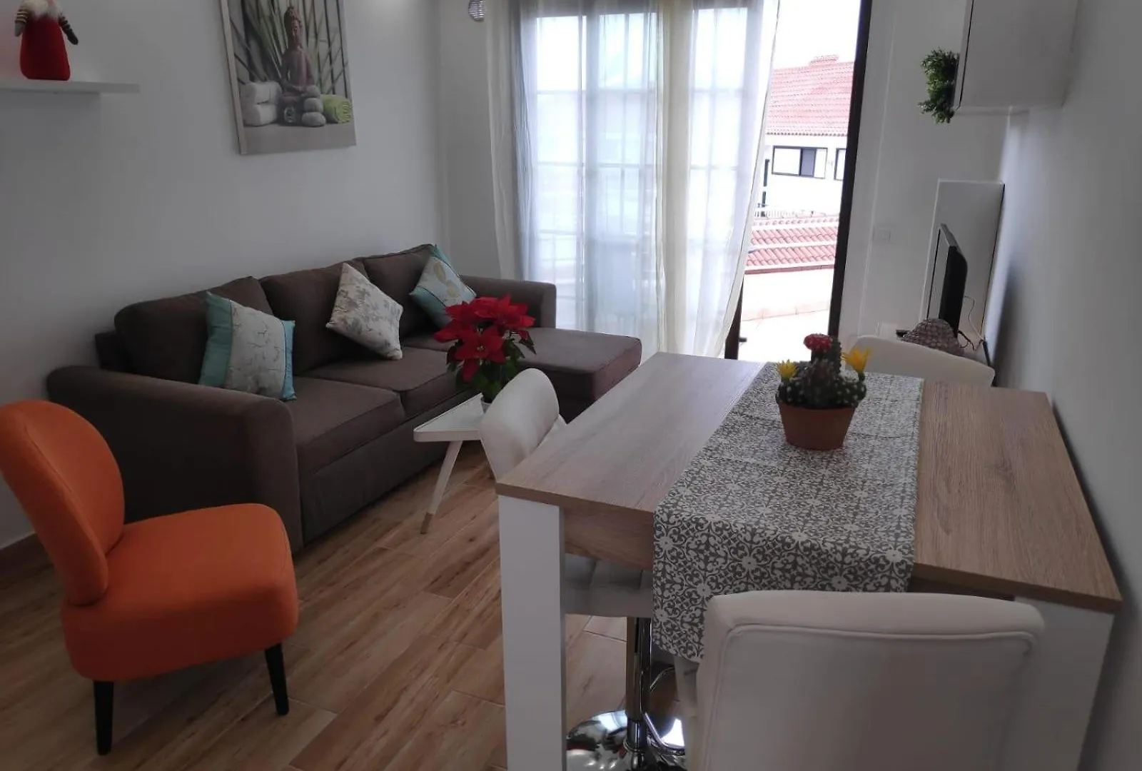Apartment Cozy And Confortable Flat Into Quit Area Los Cristianos