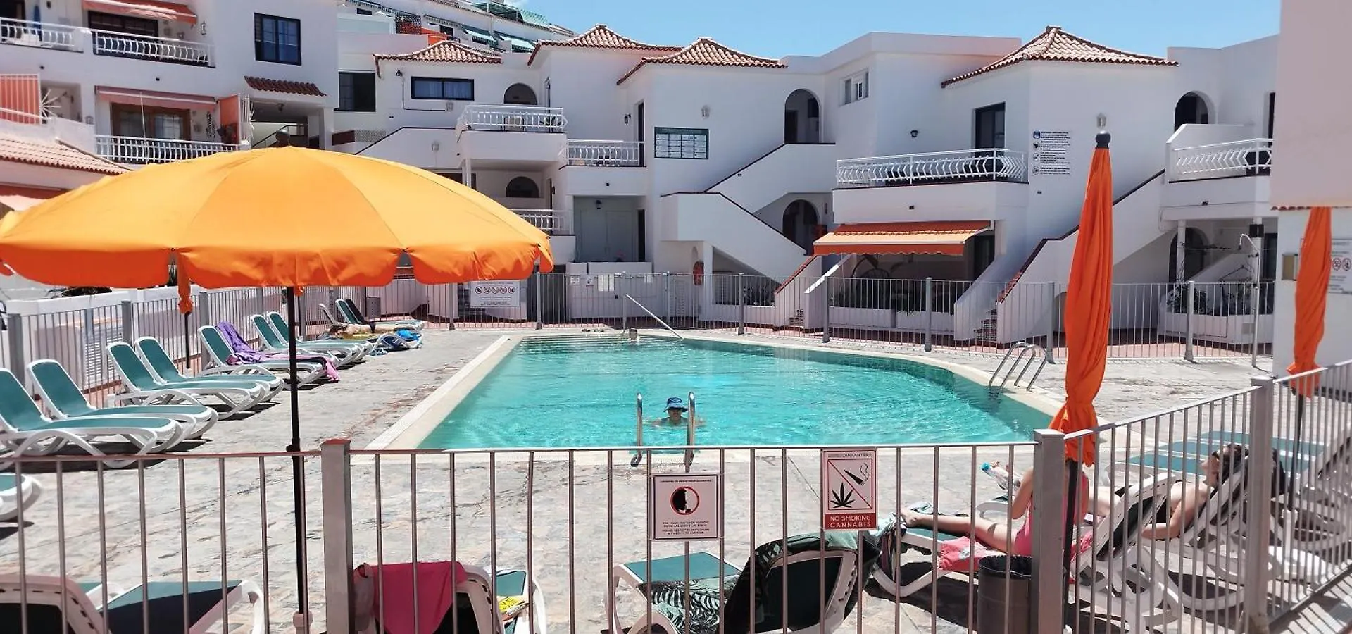 Cozy And Confortable Flat Into Quit Area Los Cristianos  Spain