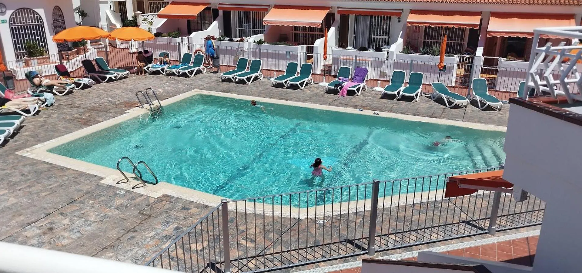 Cozy And Confortable Flat Into Quit Area Los Cristianos  Apartment